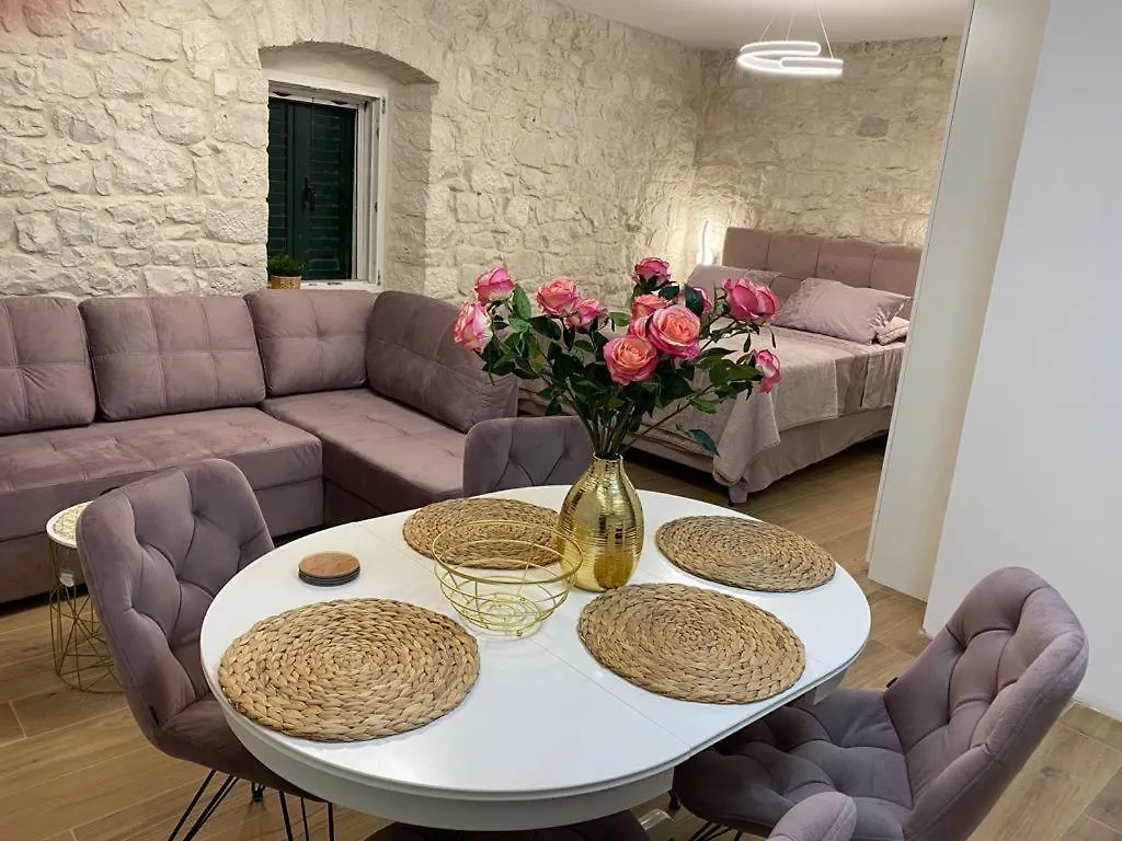 Garma Apartment Slatine
