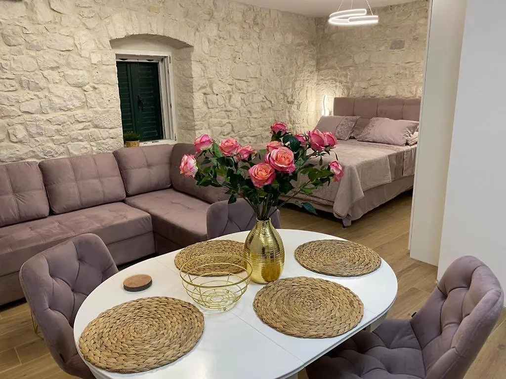 Garma Apartment Slatine