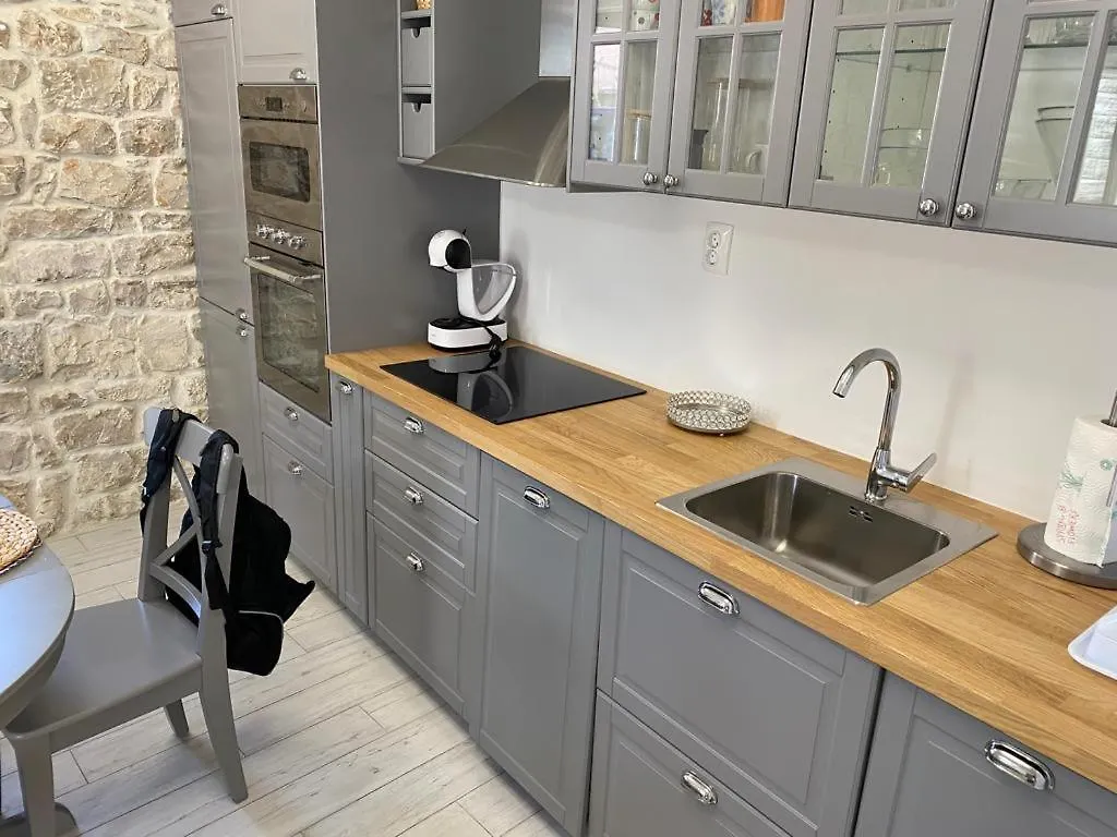 Garma Apartment Slatine Croatia